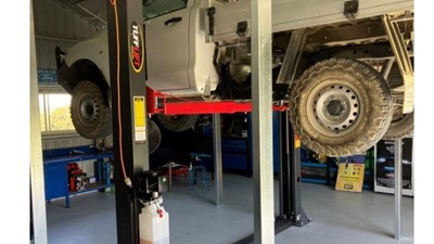 The Advantages of Truck, Car, and Motorcycle Hoists