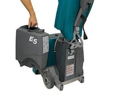 Tennant - Deep Cleaning Carpet Extractor | E5 