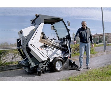 EcoTeq - Ultra-Compact Electric Street Sweeper | EcoSweep 200