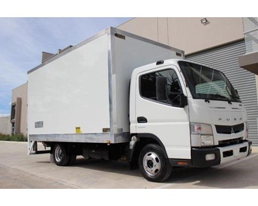 Fuso - Used Pantech Truck | Canter 515 Pantech Truck with Tailgate Loader