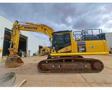 Komatsu - Used Excavator | 2021 Komatsu PC360LCi-11