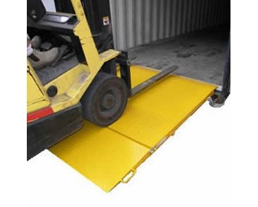 Eastwest - Forklift Container Ramps 
