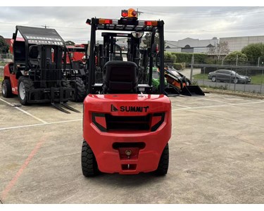 Summit - Summit K25C 2.5 Ton Counterbalance Diesel Forklift (3m, 2 stage)