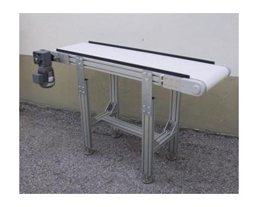 The Series 95 aluminium profile belt conveyor can be made to order in a range of widths, lengths and heights.