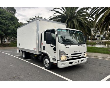 Isuzu - NNR 45-150 Used Pantech Truck (Car Licence)