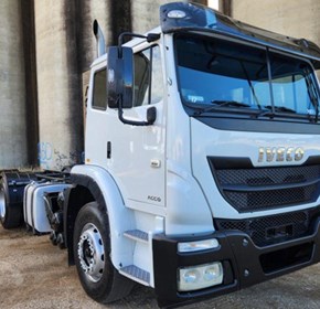 Cab & Chassis Truck | 2016 IVECO ACCO 2350 