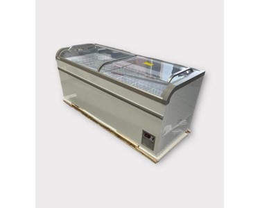 Self-Defrost Chest Display Freezer with Dividers