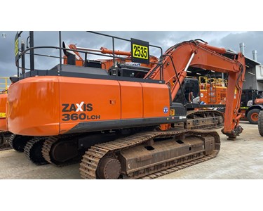 Hitachi - Used Excavator | 2022 Hitachi ZX360LCH-5