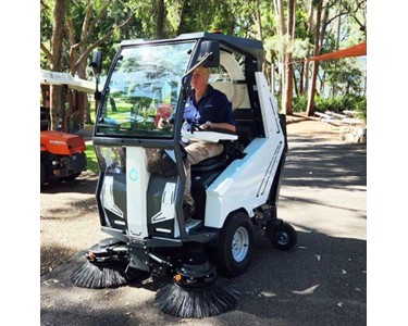 EcoTeq - Ultra-Compact Electric Street Sweeper | EcoSweep 200