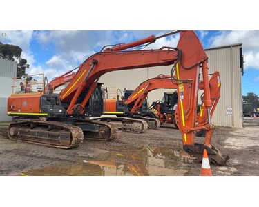 Hitachi - Used Excavator | 2021 Hitachi ZX360LCH-5