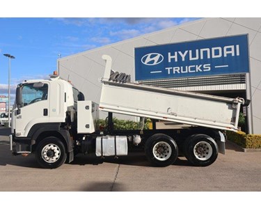 Isuzu - Used Tipper Truck FXY 2012 
