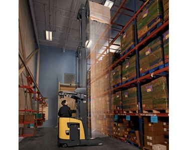 Cat - Pantograph Reach Truck | 1.5-2.0T