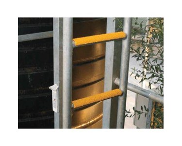 Treadwell - Anti Slip Products | RungSAFE Systems