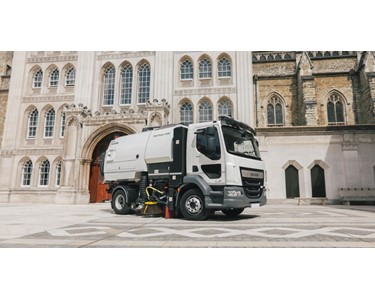 Bucher Municipal - Truck mounted sweeper | V65e 