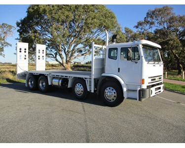 Iveco - Used Beavertail Truck | 2010 Acco 2350G 