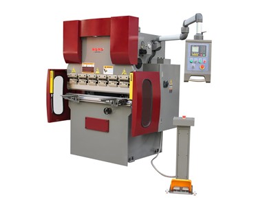 Hydraulic NC Press Brake WC67Y-30/1300A