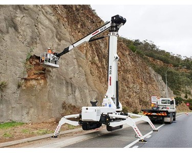Spider Lifts 22 hp Diesel | Monitor 3315/300