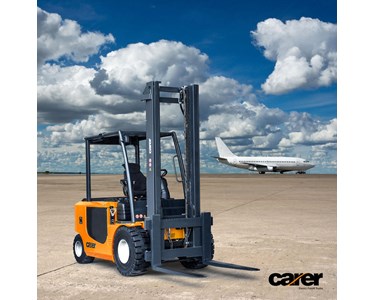 Carer - Electric Forklift | R Series