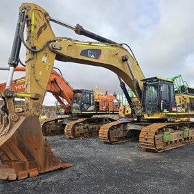 Used Excavator | 2011 Caterpillar 374DL
