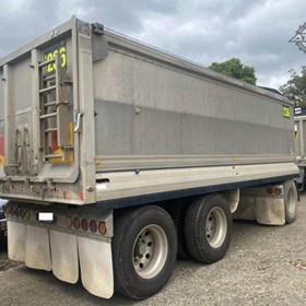 Used Dog Trailer | 2011 TEFCO Aluminum Tandem Axle 