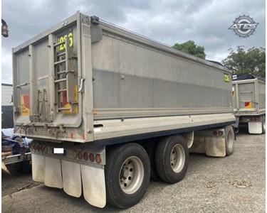 Used Dog Trailer | 2011 TEFCO Aluminum Tandem Axle 