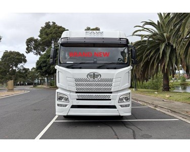 JH6 6x4 Prime Mover