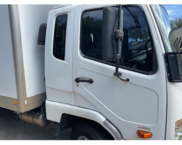 Mitsubishi - Used Pantech Truck | 2017 Fighter 1024 