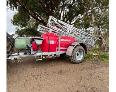 Used Pull Type Sprayer | SILVAN 2G18MOBG 