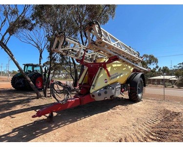 Hardi - Hardi Commander 8500i Boomspray
