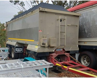 Used Dog Trailer | SUPERDOG Tray 