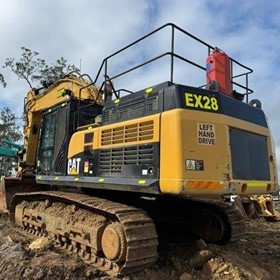Tracked Excavators 379.51 HP | 345DL ME