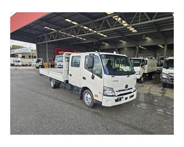 Hino - 300 Series 617 Crew Tray Dropside Truck