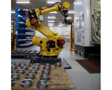 CNC Part Loading Robot | Fanuc M-710iC/50