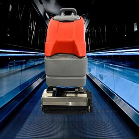 Travelator Cleaning Machine