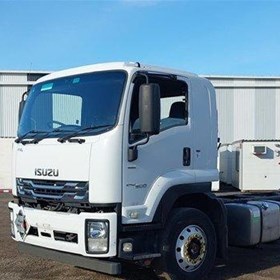 Cab Chassis Truck | 2017 FVL 240-300 
