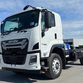 FVR 170-300 AT R47 Cab Chassis Truck