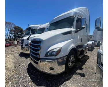 Used Prime Mover | 2020 FREIGHTLINER CASCADIA 116 