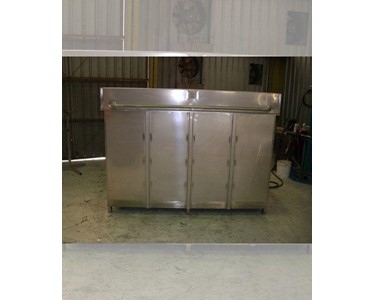 Custom Fabricated Cabinets & Workbenches | Stainless Steel