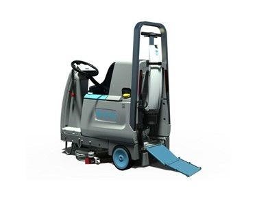 i-team - Ride On Scrubber | i-drive 