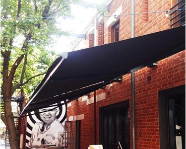 Weathersafe Shades - Commercial Umbrellas | Folding Arm Awnings