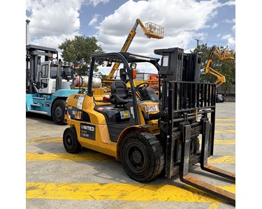 Cat - Used Cat 5.5T LPG Forklift