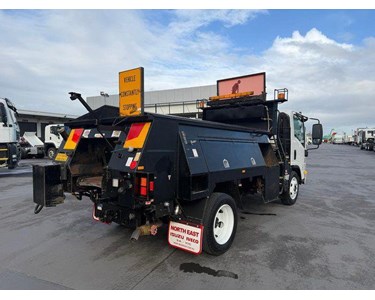 Isuzu - Used Service Truck | 2011 N Series NQR 450 