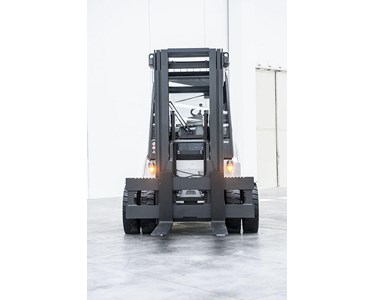 Carer - Electric Forklift | A Series