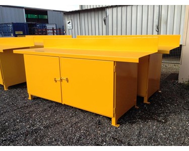 Heavy Duty Workbench | Enclosed Benches