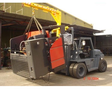 8 tonne with full counterweight