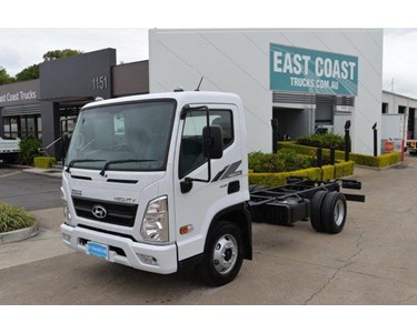 Hyundai - EX6 MWB Cab Chassis Truck