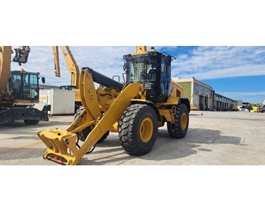Caterpillar - Used Wheel Loader 2021 926M