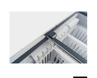 Thermaster - Chest Freezer with Flat Glass Sliding Lids 256L - WD256G