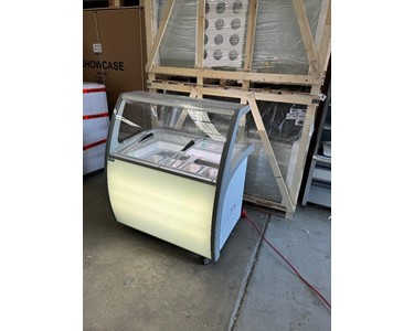 Freeze Edge - Gelato Display Freezer