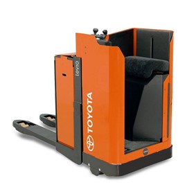 Stand-on Powered Pallet Truck | Forklift | Levio Lse200 